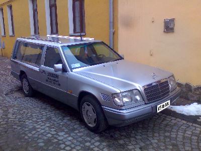 transport funerar