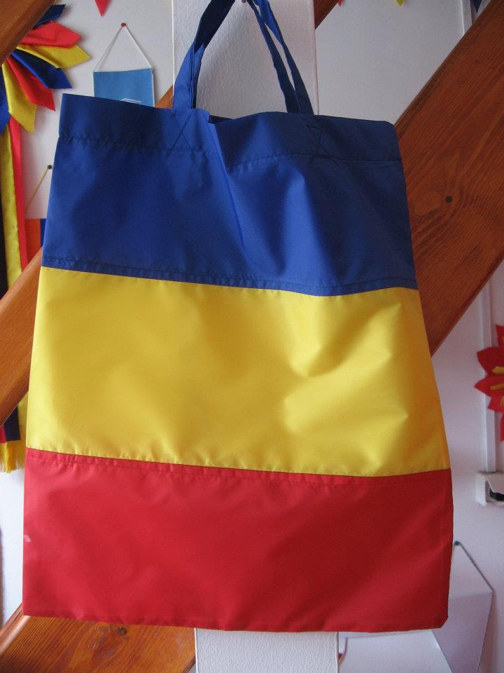 Decorative tricolore