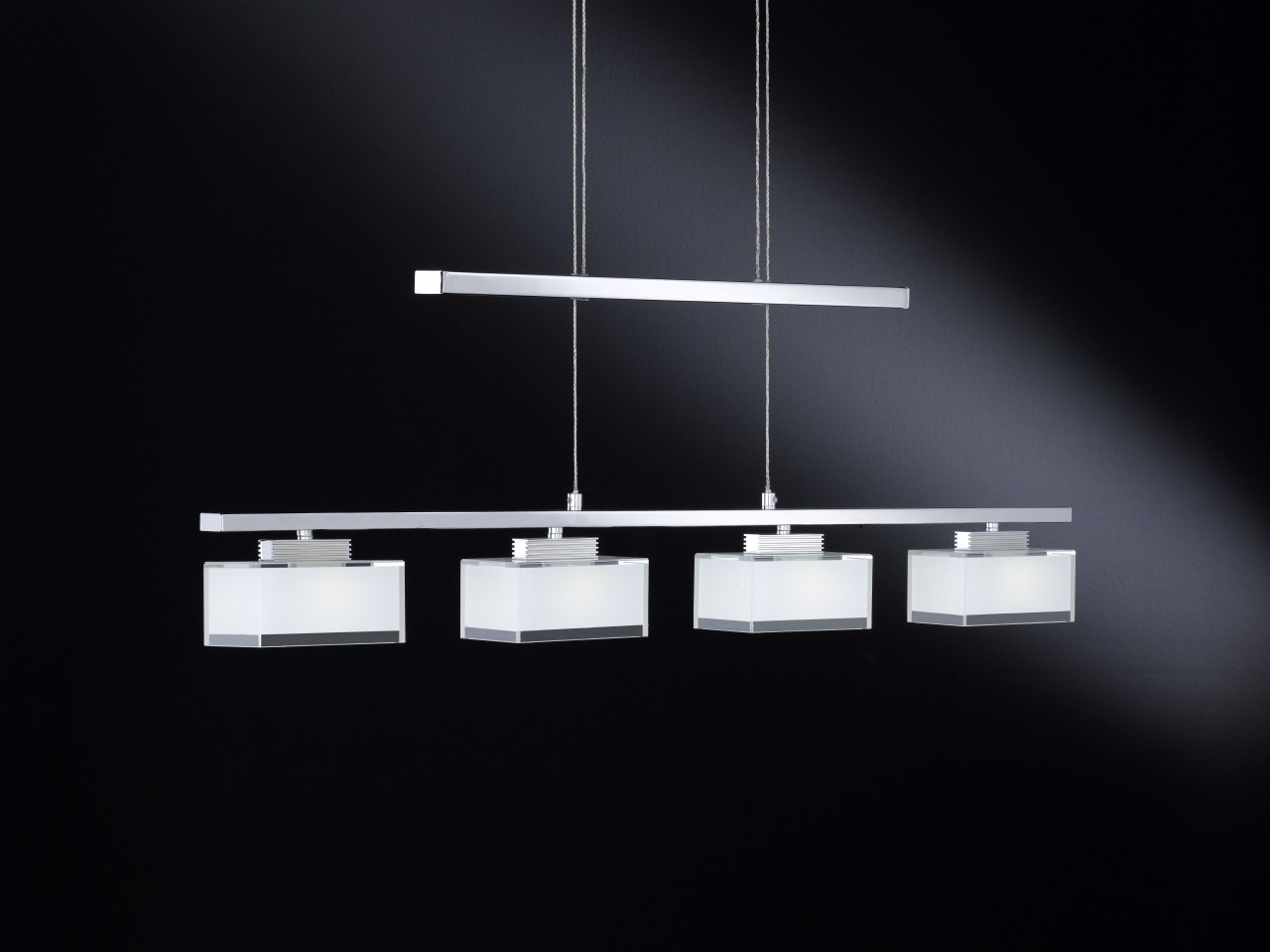 Lustre cu variator de tensiune