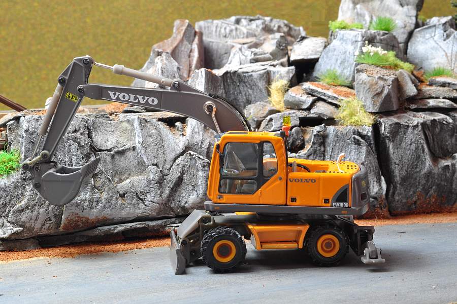Macheta excavator