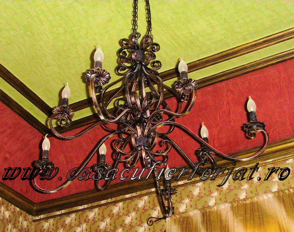 Candelabre din fier forjat