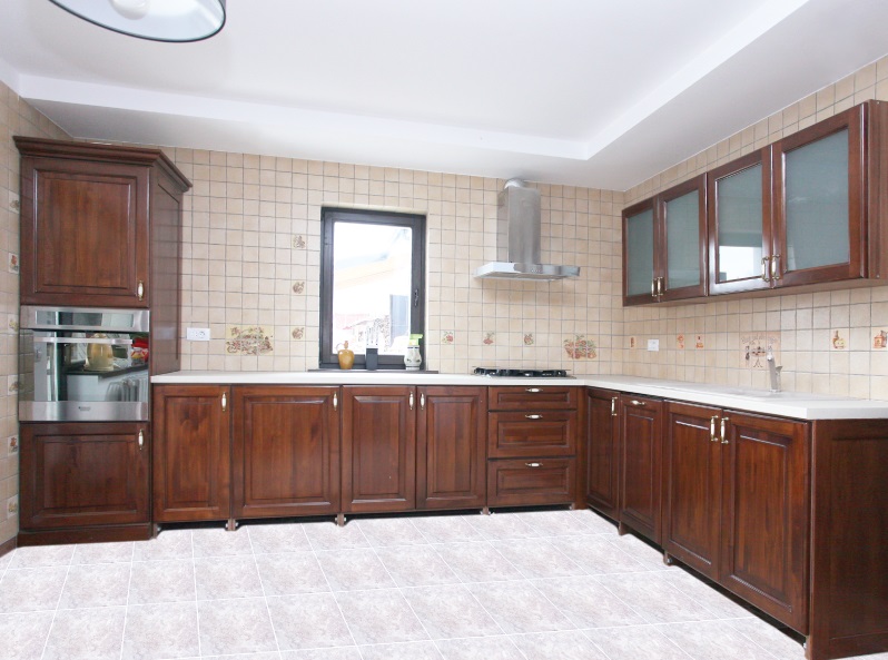 Mobila moderna bucatarie