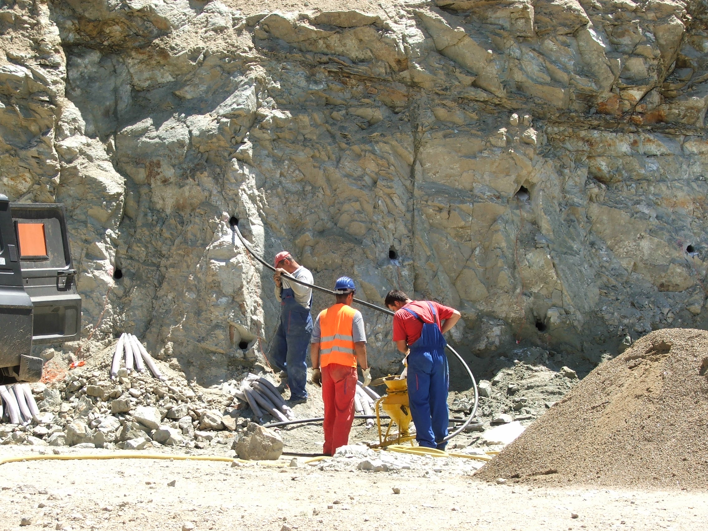 Material explosiv Amfodet