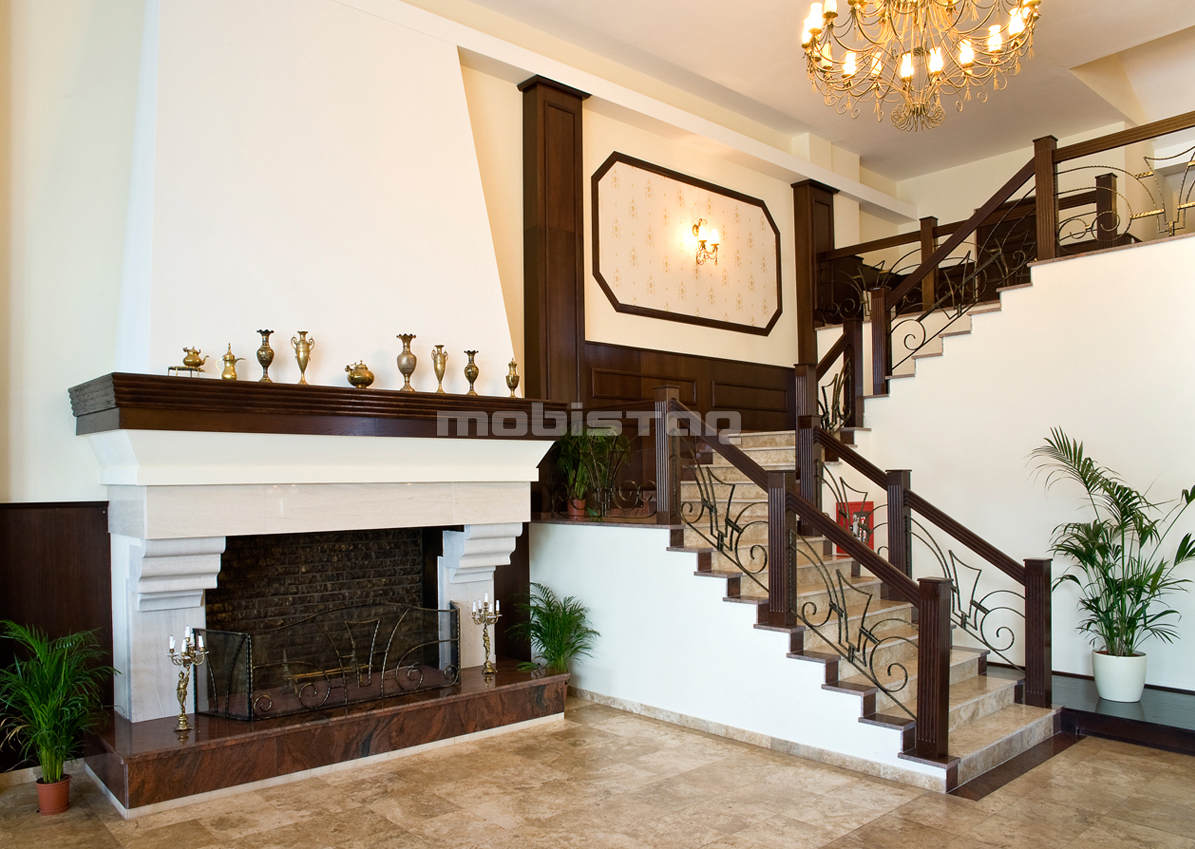 Mobilier lemn masiv restaurant