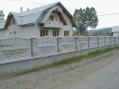 Montaj gard placi beton