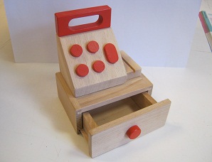 Jucarie de lemn casa de marcat