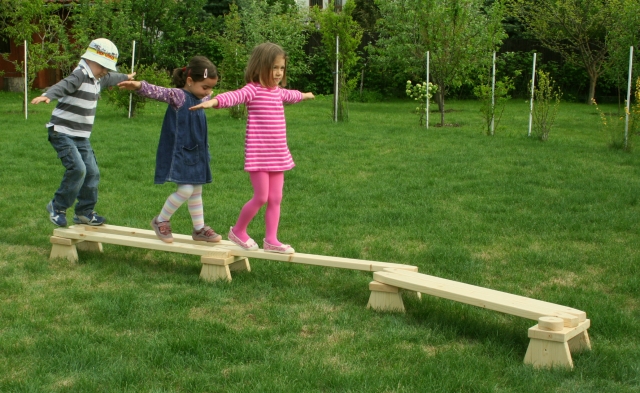 Set bancute din lemn multifunctionale