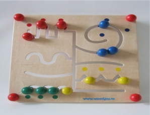 Joc educational panou masa labirint