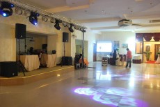 Inchiriere echipamente scena