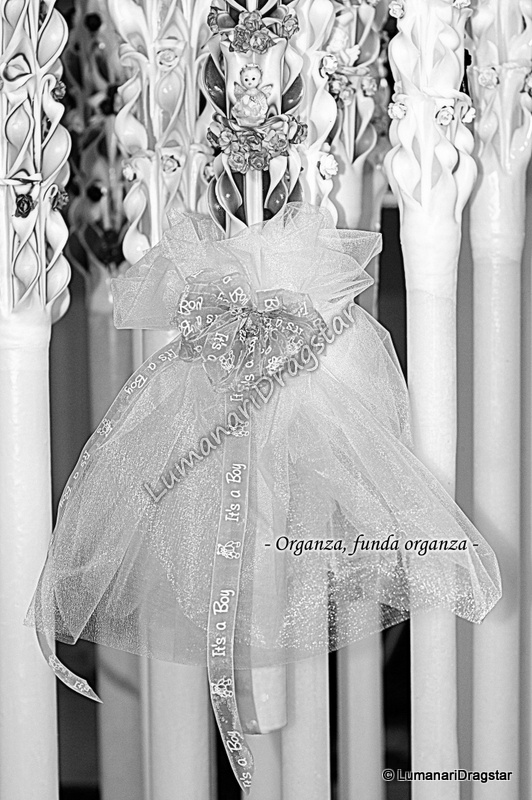 Organza si funda organza asortate la lumanarea comandata