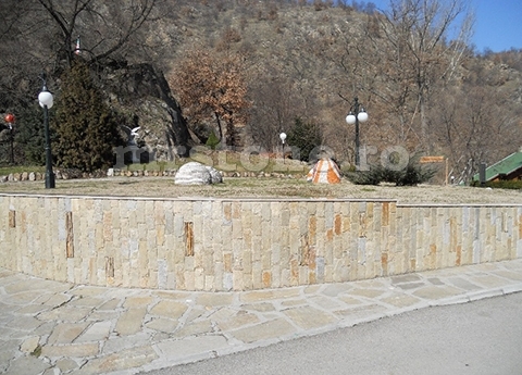 Piatra scapitata