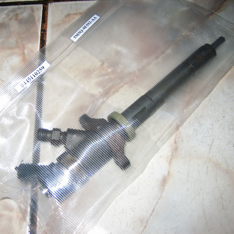 Injector Citroen Peugeot 1.6 HDi 100-116 CP 0445110259 / 1980J3