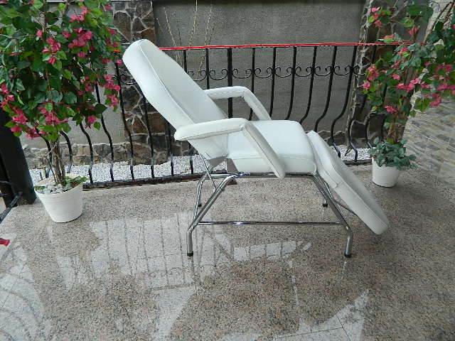 Mobilier salon infrumusetare