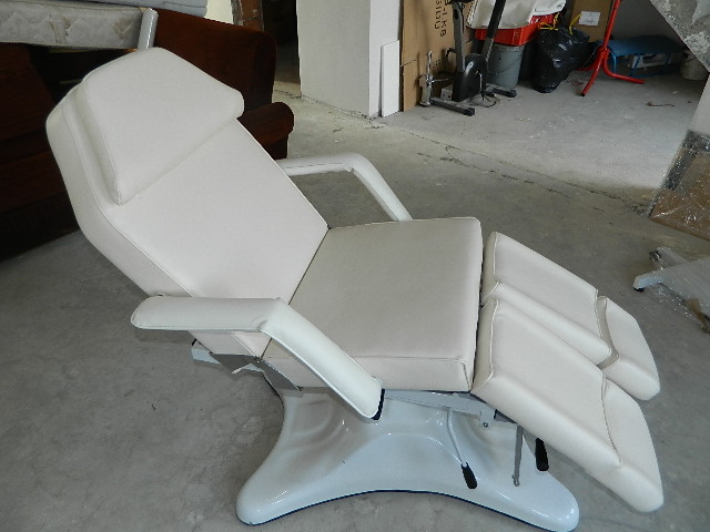 Mobilier salon infrumusetare