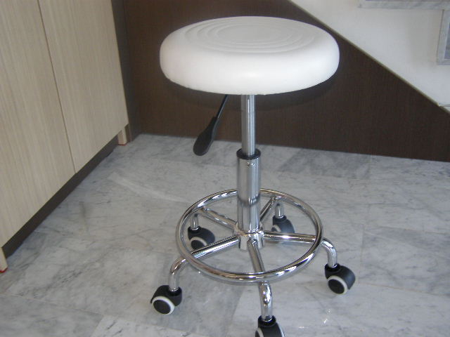 Mobilier salon infrumusetare