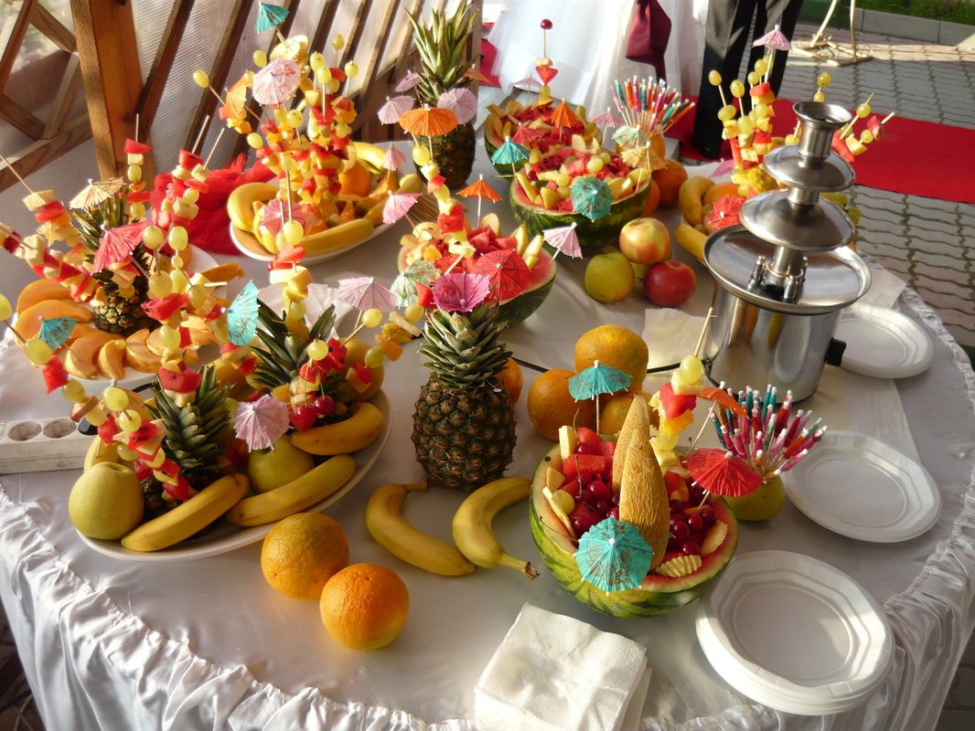 Masa fructe nunta