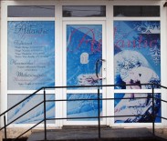 Decorare spatii comerciale