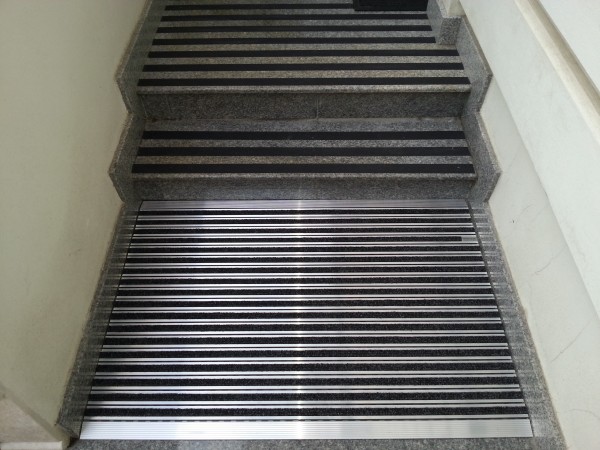 Stergatoare profesionale modulare