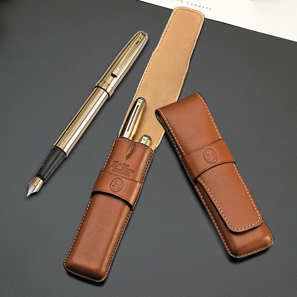 Etui-uri din piele naturala