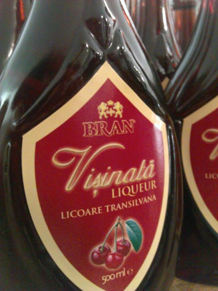 Visinata traditionala