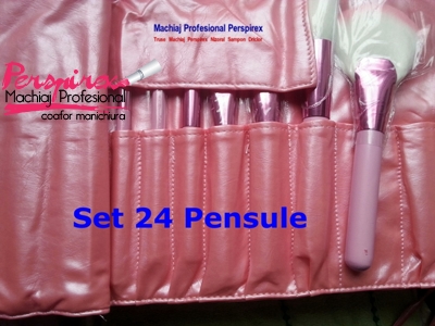 Set pensule machiaj