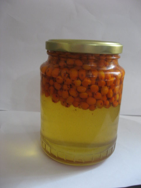 Miere albine cu catina