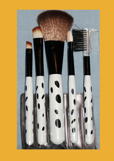 Produse machiaj ieftine