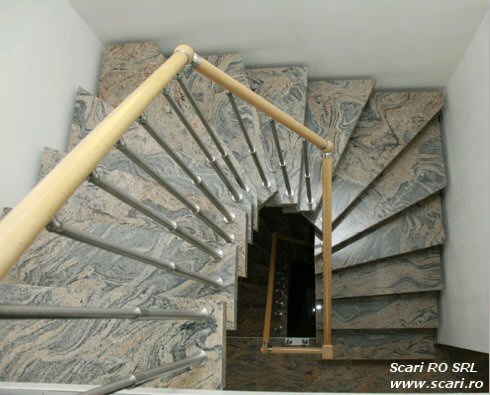 Scari din granit