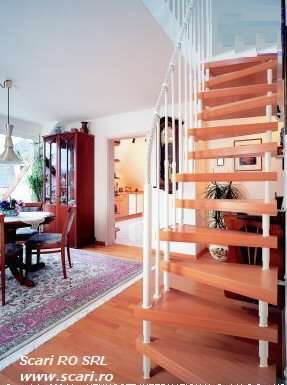 Scara spatiu redus