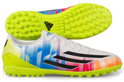Adidasi Adidas fotbal