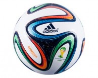 Mingi de fotbal