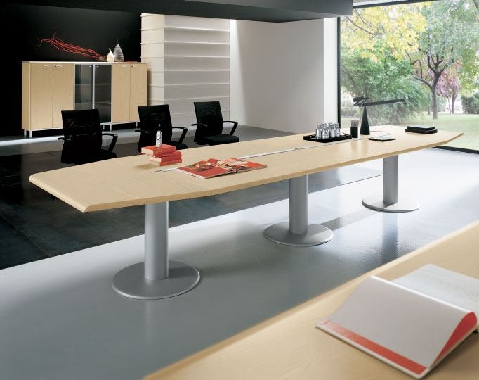 Mobilier sali de conferinte