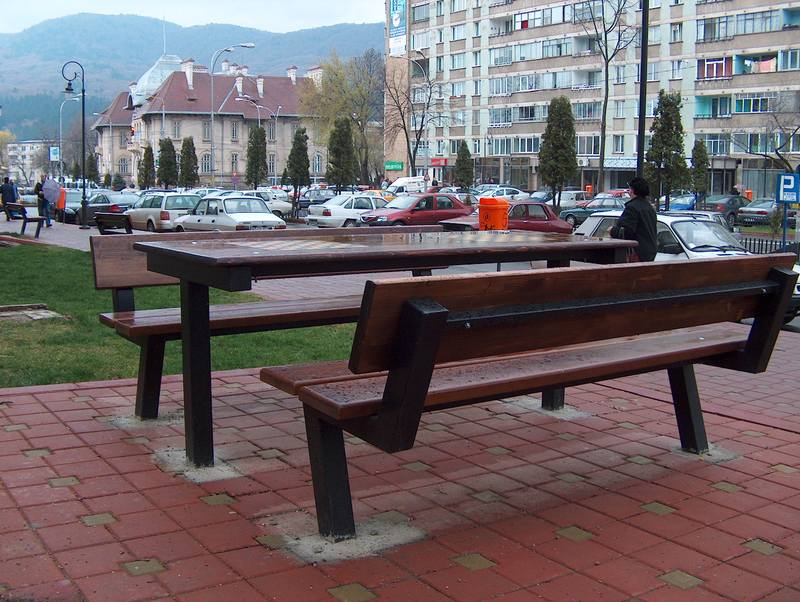 Mobilier urban lemn