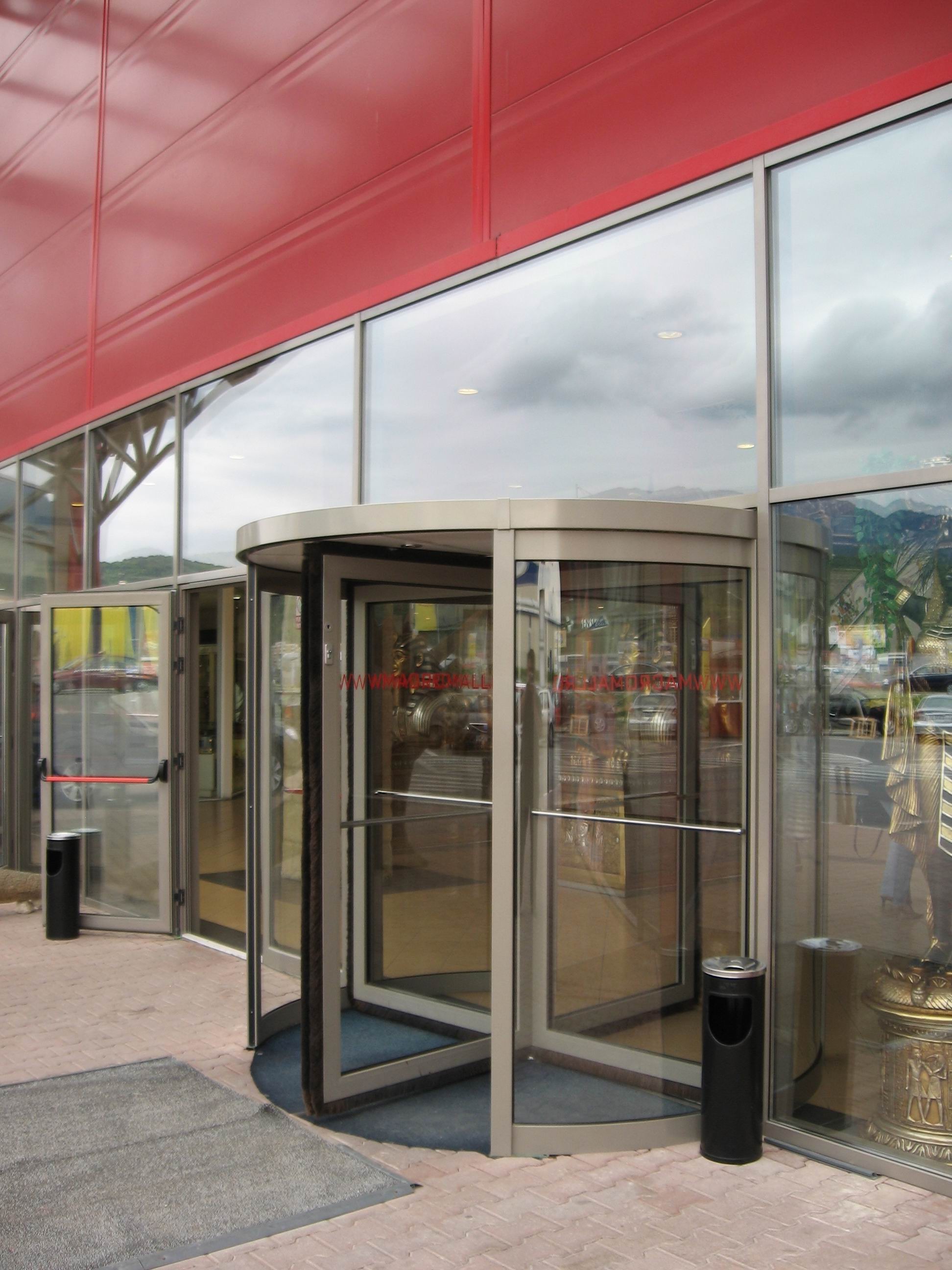 Usi rotative automate