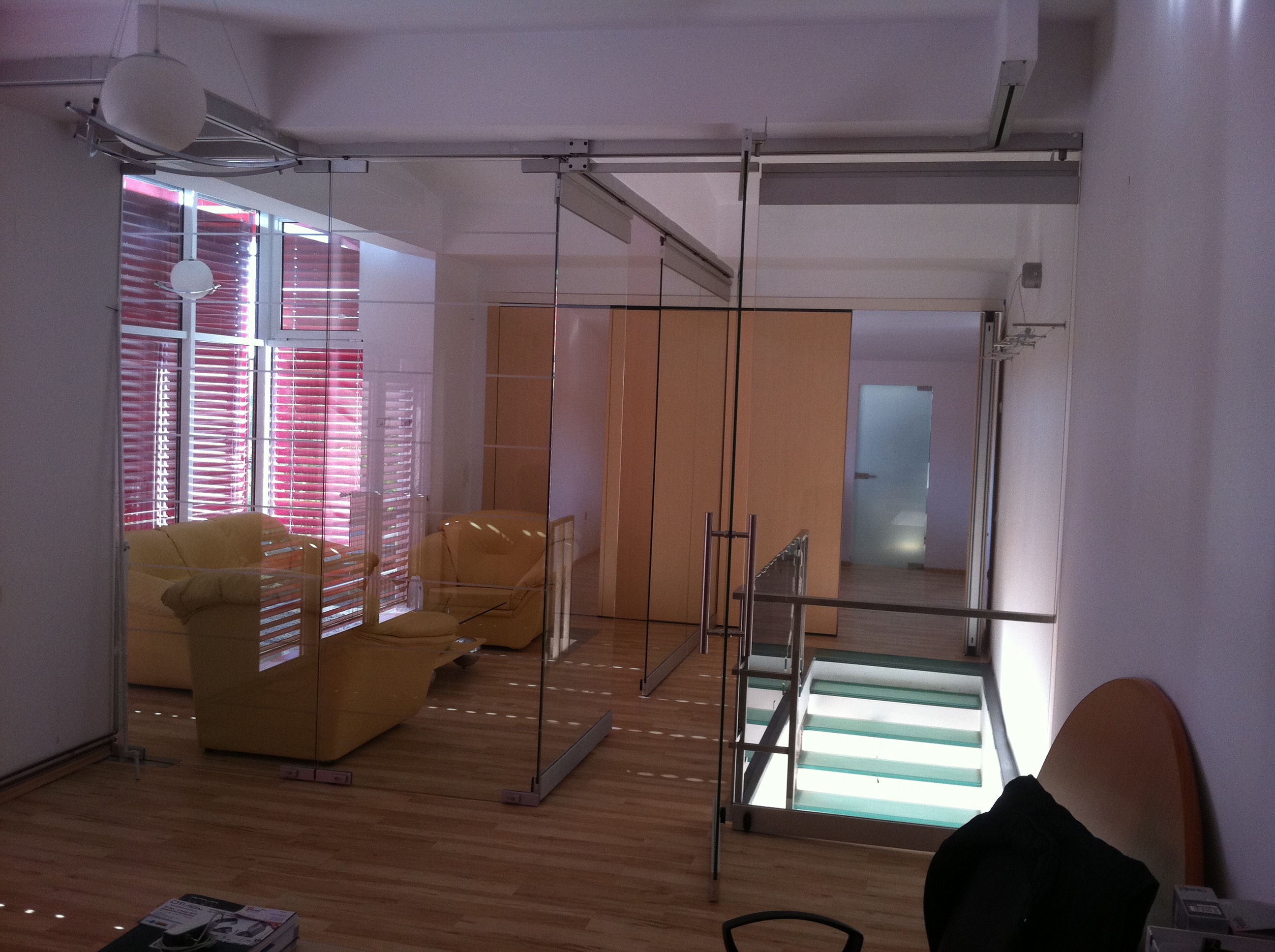 Pereti mobili sticla