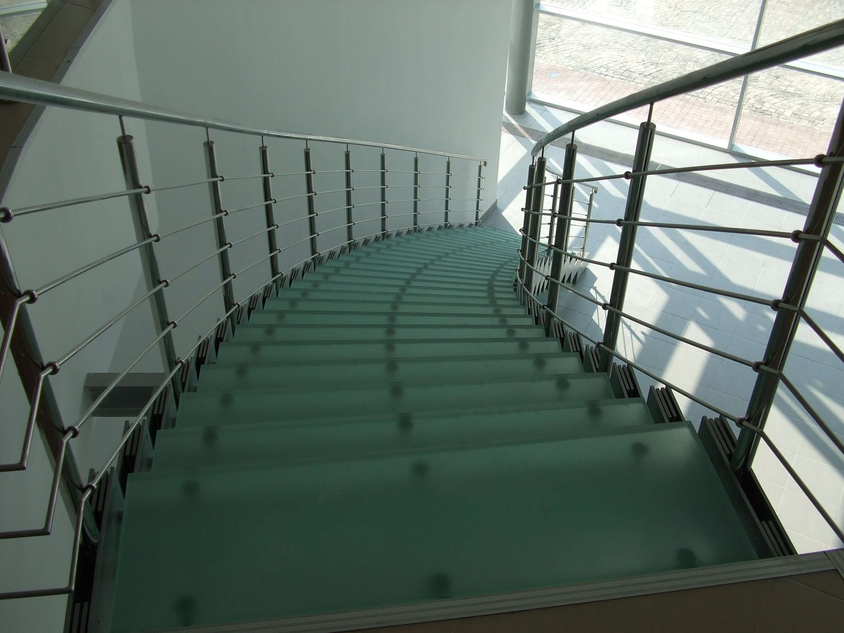 Scari interioare sticla