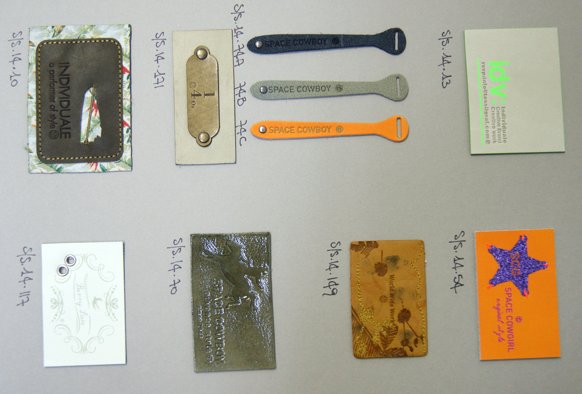 Etichete piele personalizate