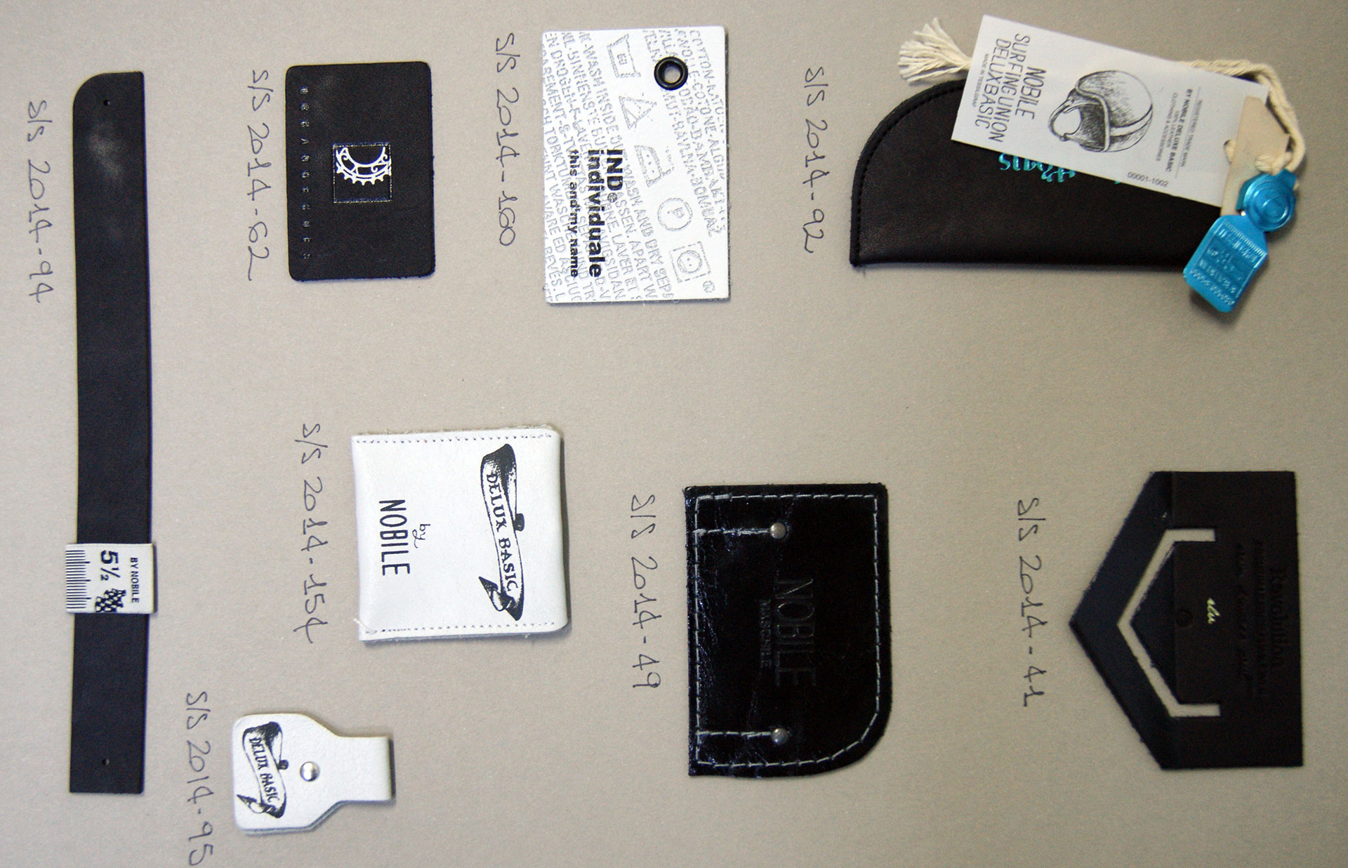 Etichete piele personalizate