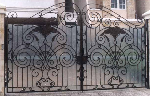 Porti fier forjat Brasov