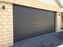 Instalare usi de garaj