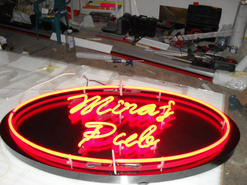 Casete luminoase Bucuresti