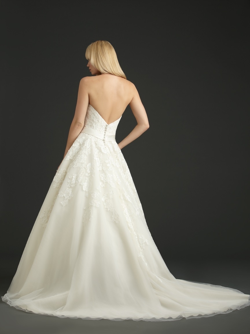 Rochie de mireasa Allure Bridals P969