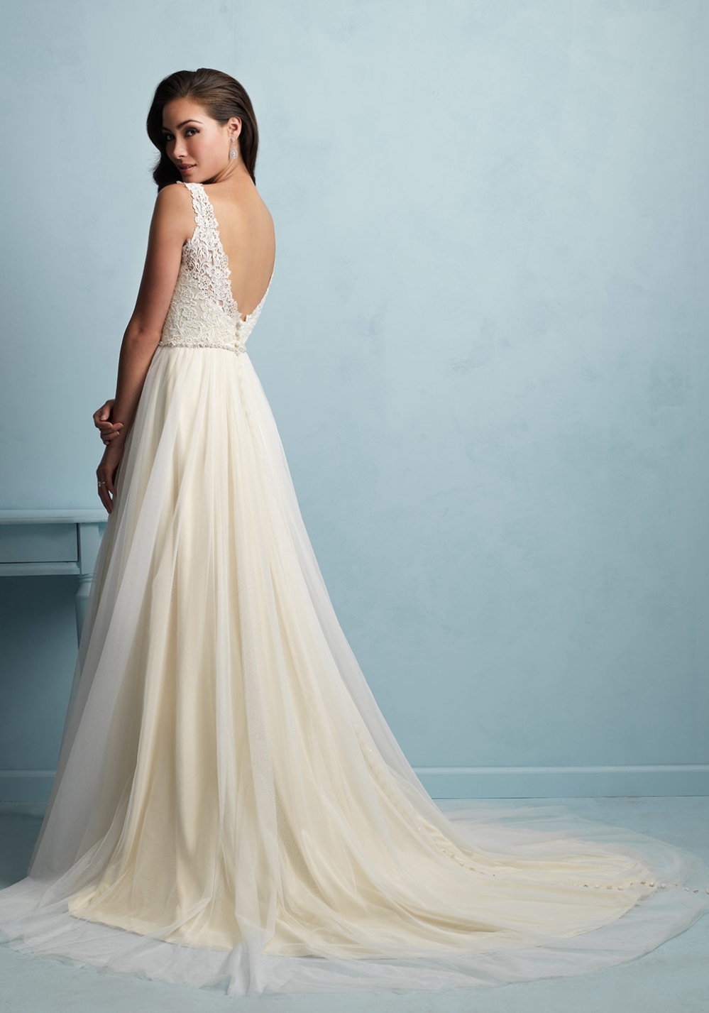 Rochie de mireasa Allure Bridals 9205