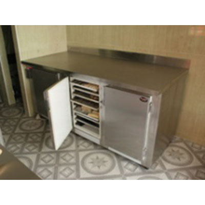 Mobilier Inox (Mese, Suporturi, Hote)