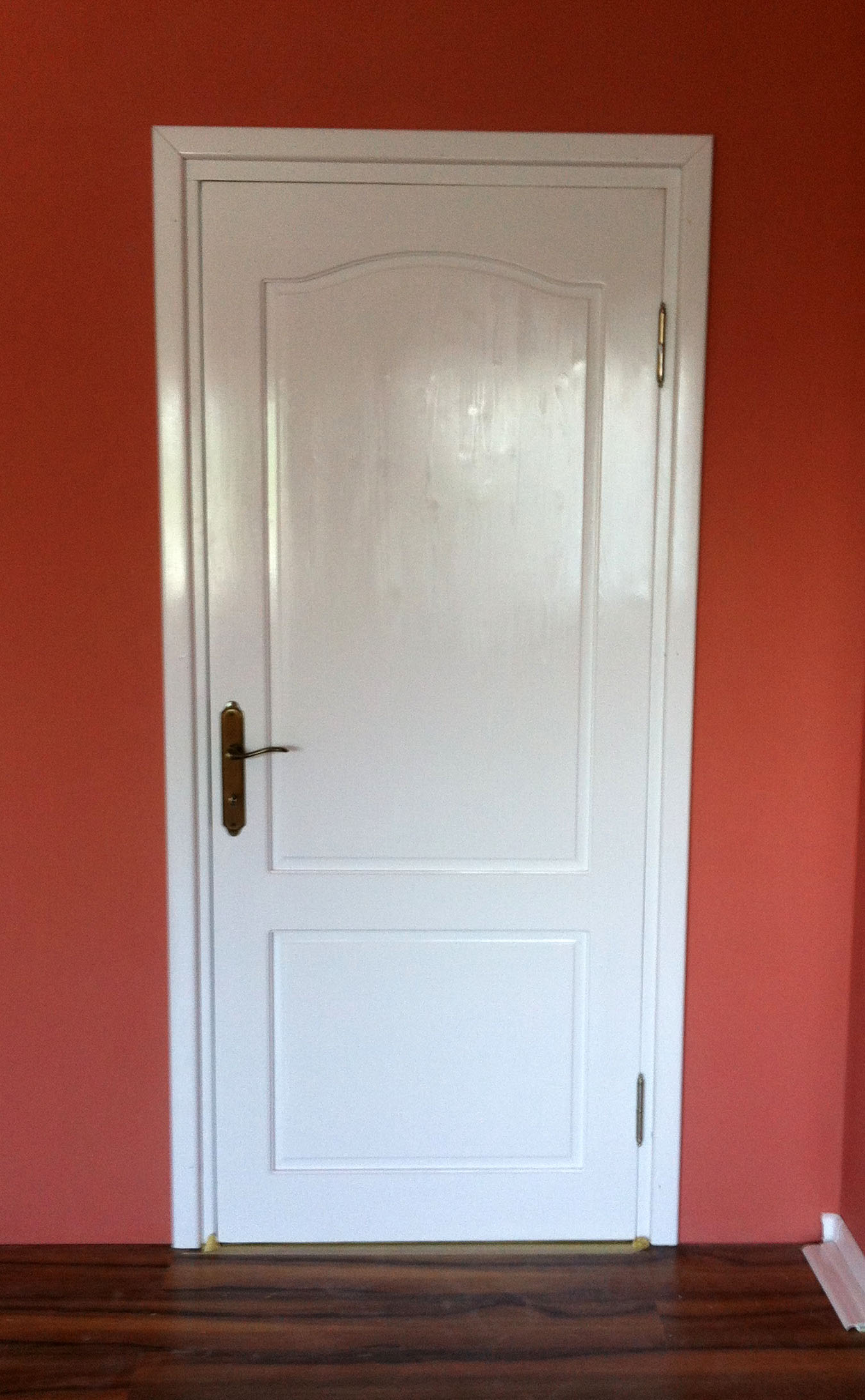 Usi interior lemn masiv