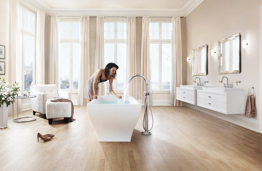 Baterii cada pardoseala