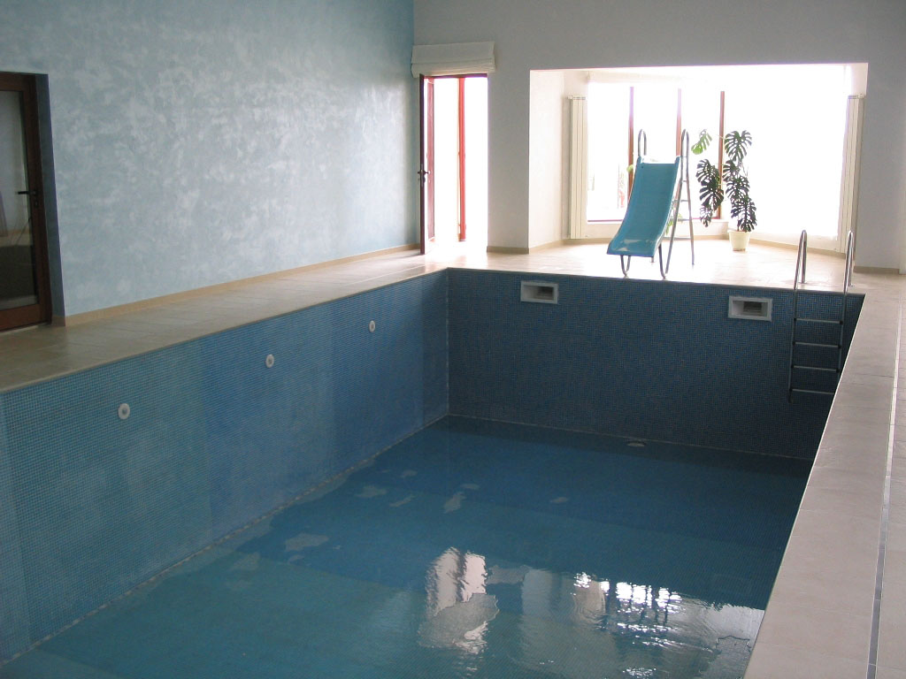 Piscine cu skimmer