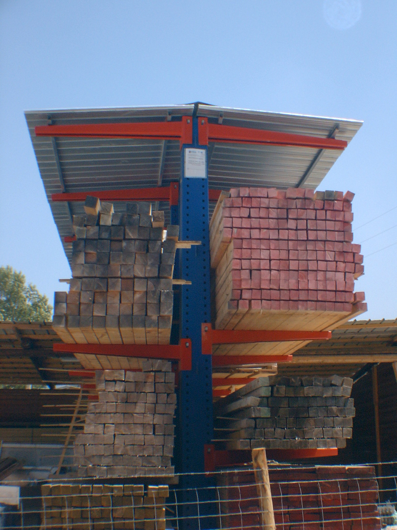 Rafturi cantilever