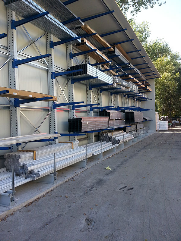 Rafturi cantilever