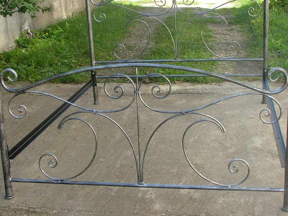 Paturi metalice